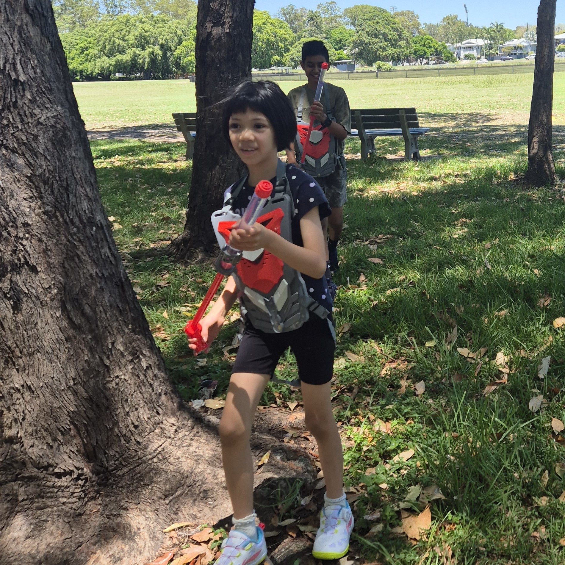 TWIN: Water Blaster & Vest Set of 2